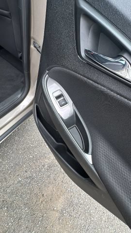 Used 2022 Chevrolet Malibu LT FWD image 20