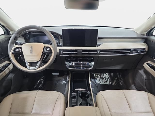 Certified 2023 Lincoln Corsair AWD w/ Equipment Group 101A image 9