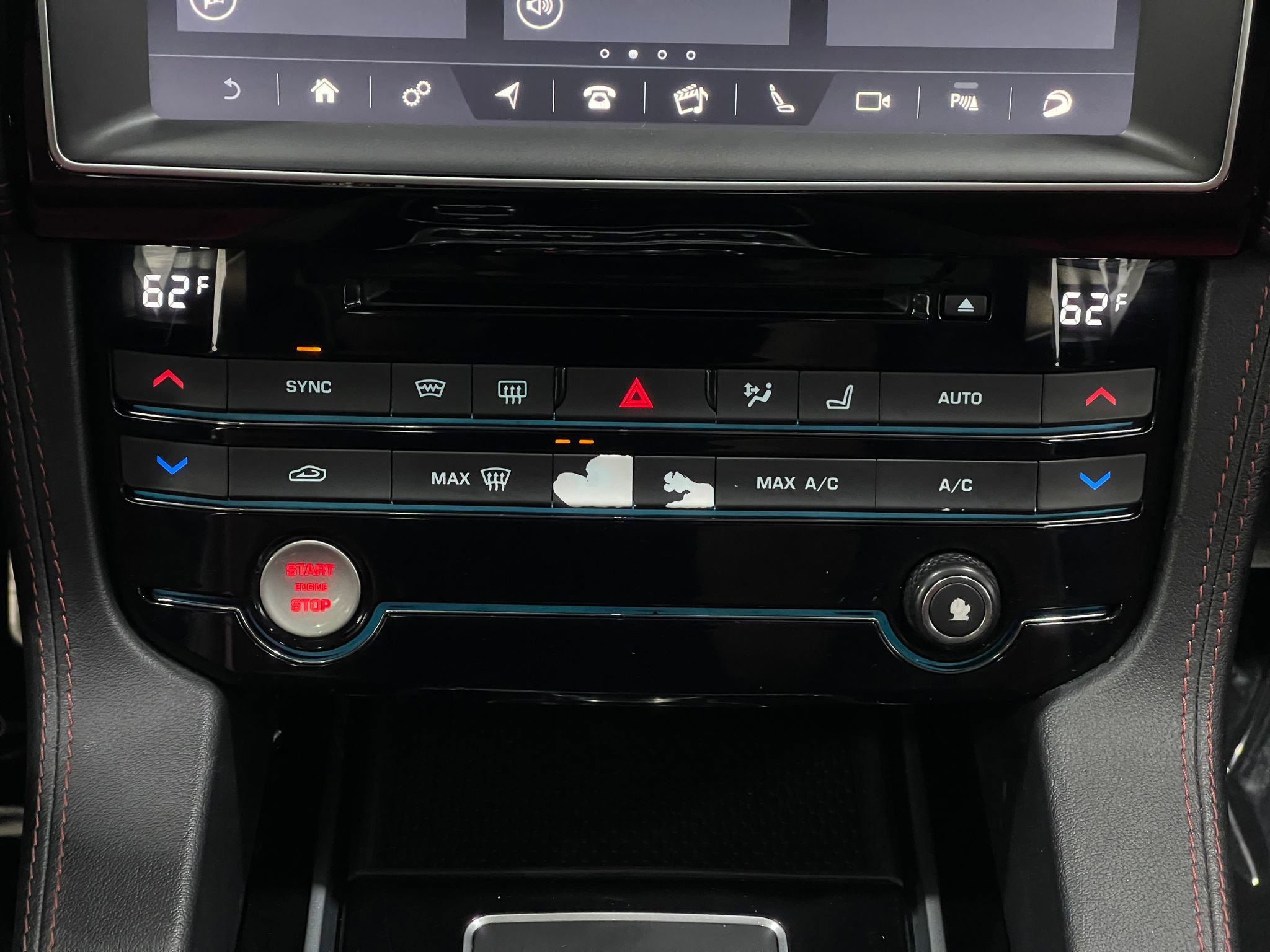 Used 2017 Jaguar F-PACE R-Sport image 24