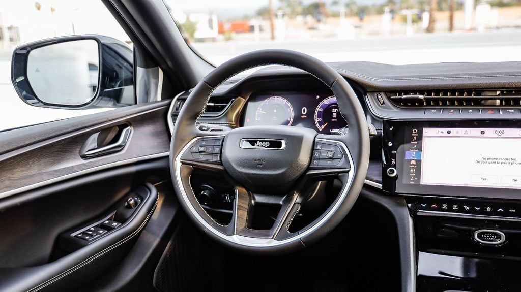 New 2026 Jeep Grand Cherokee Altitude AWD/4WD image 18