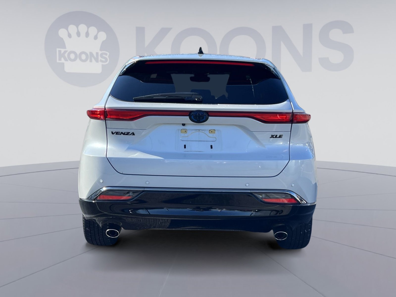 Used 2023 Toyota Venza Nightshade image 5