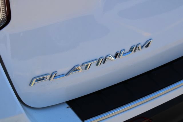 Used 2021 Ford Explorer Platinum w/ Equipment Group 601A AWD/4WD image 30