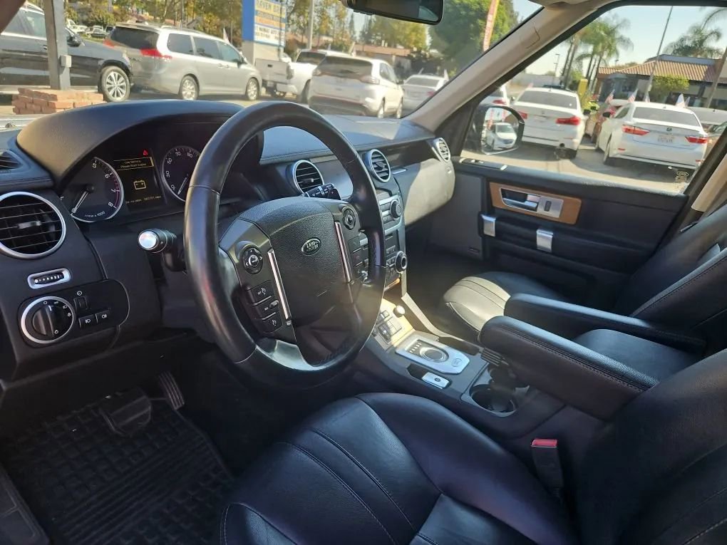 Used 2016 Land Rover LR4 HSE Silver Edition image 35