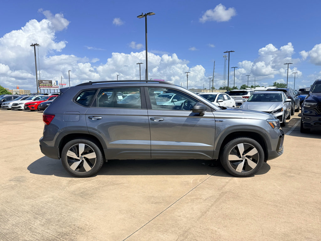 Used 2024 Volkswagen Taos S AWD/4WD image 5