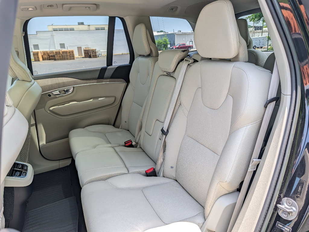 Used 2023 Volvo XC90 B6 Plus w/ Protection Package Premier AWD/4WD image 18