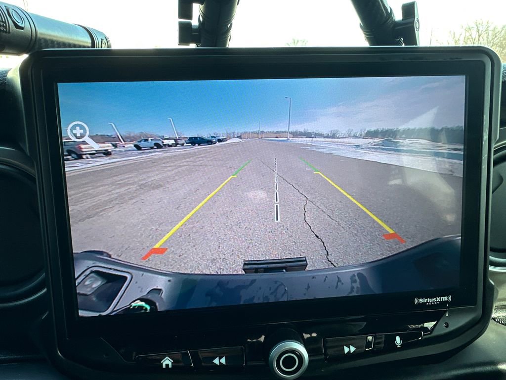 Used 2022 Jeep Gladiator Sport image 4