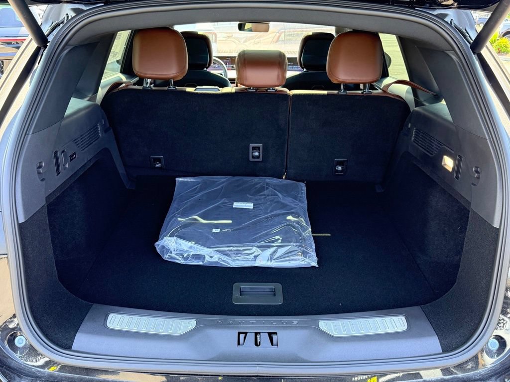 New 2026 Lincoln Nautilus Reserve w/ Jet Appearance Package AWD/4WD image 25