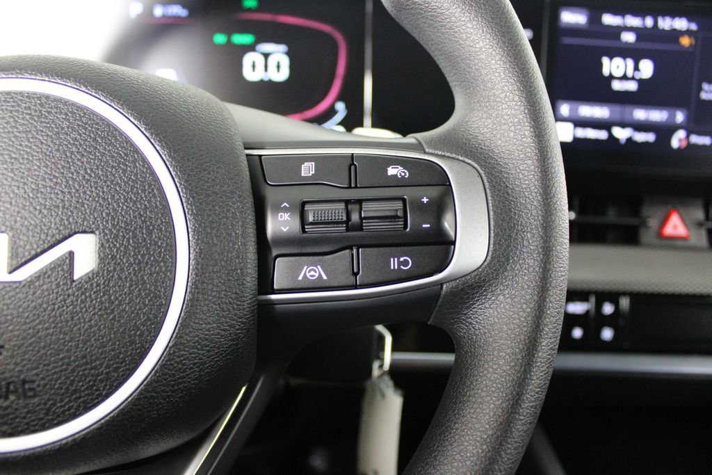 Used 2023 Kia Sportage LX image 24