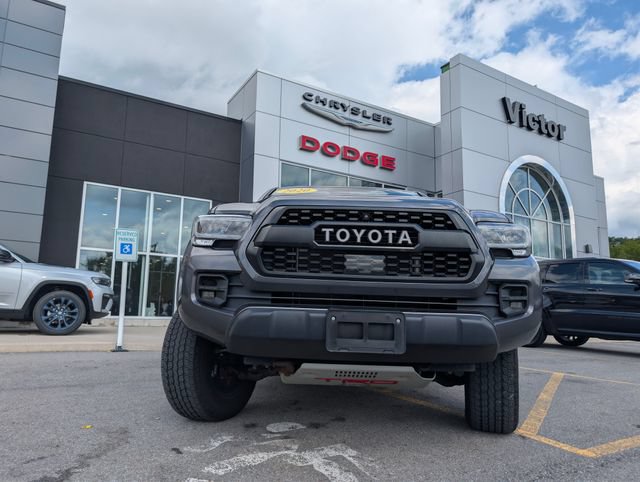 Used 2020 Toyota Tacoma TRD Pro AWD/4WD image 2