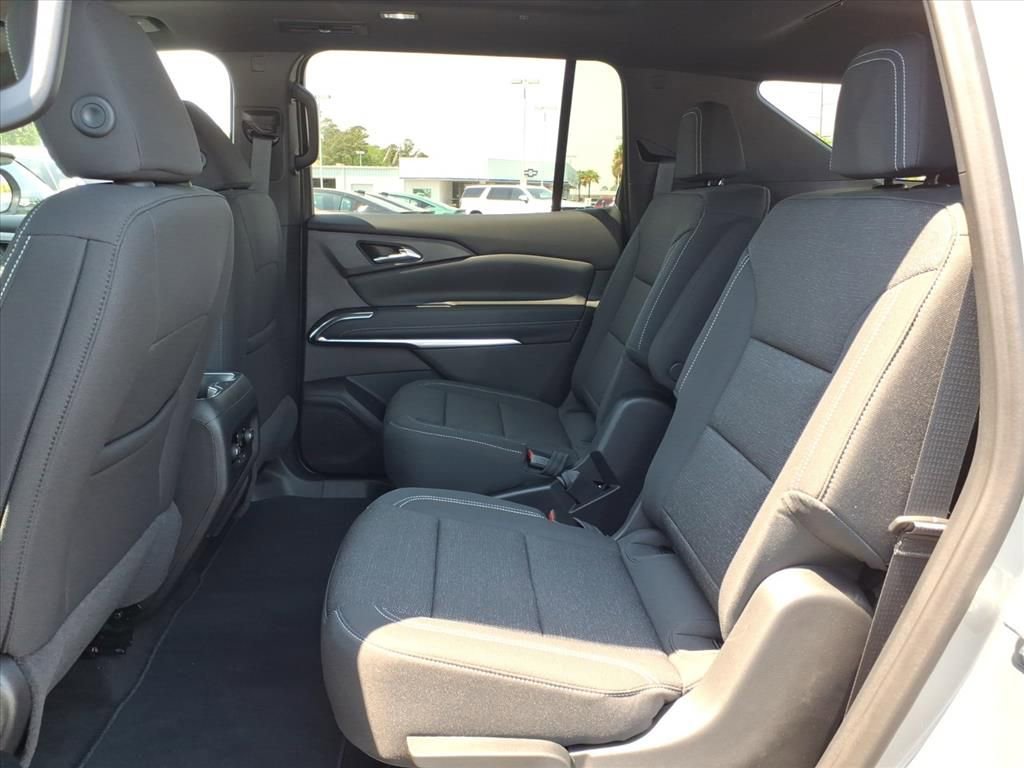 New 2026 Chevrolet Traverse LT w/ Sun and Wheel Package image 14
