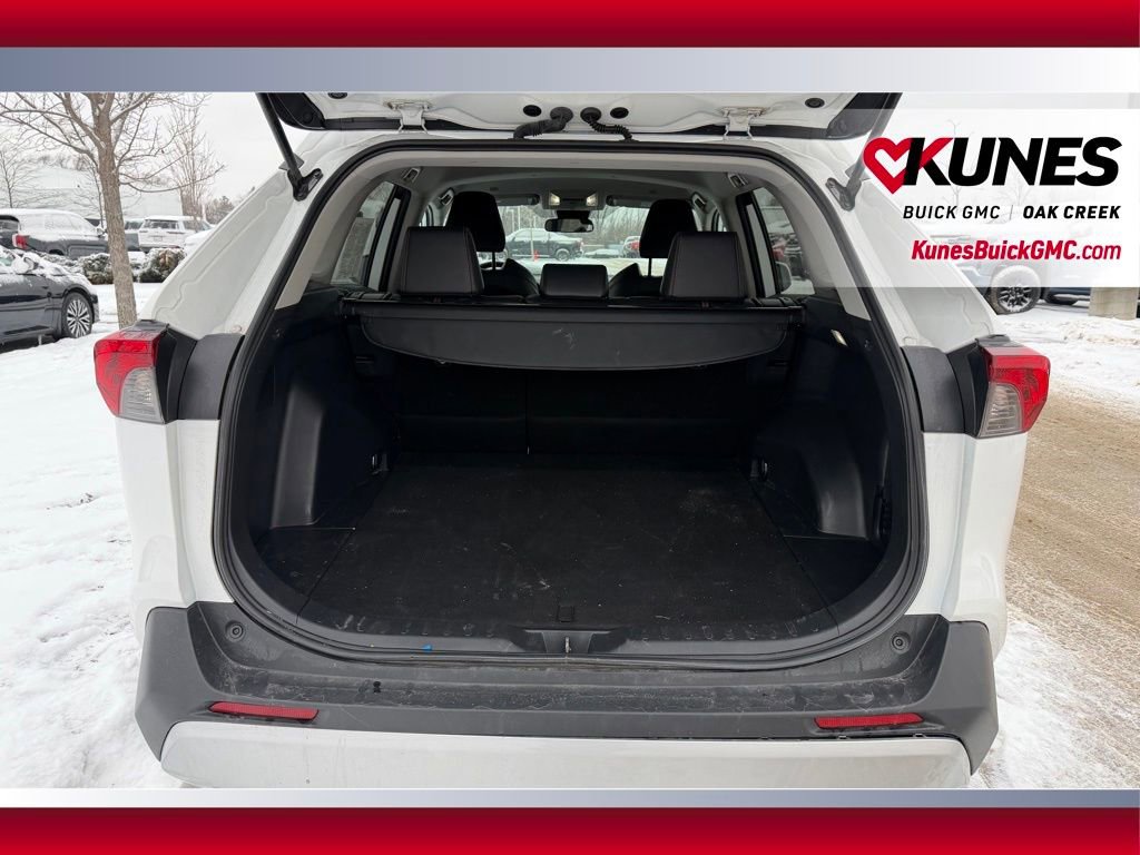Used 2024 Toyota RAV4 Adventure image 6