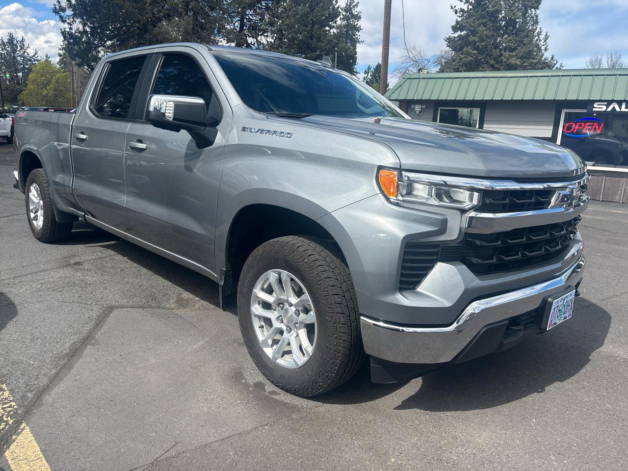 Used 2023 Chevrolet Silverado 1500 LT w/ Safety Package image 6