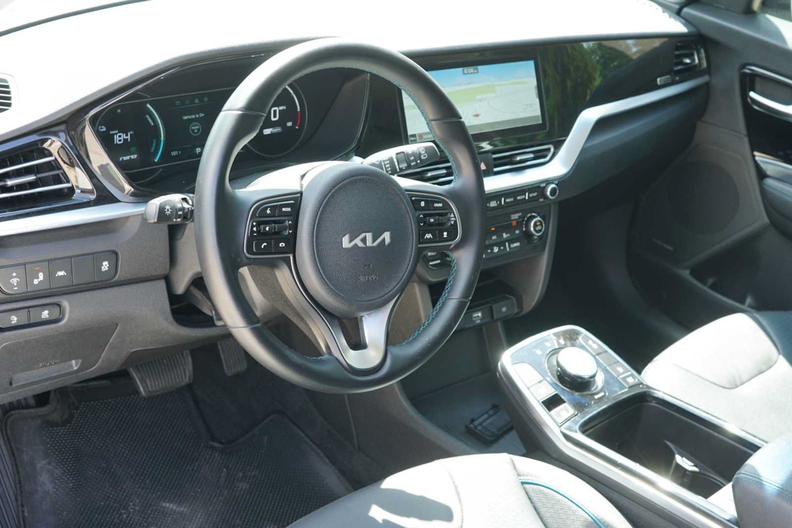 Certified 2022 Kia Niro EX Premium FWD image 8