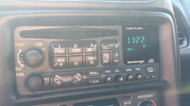 Used 2001 Chevrolet Corvette Convertible w/ Preferred Equipment Group2 image 23