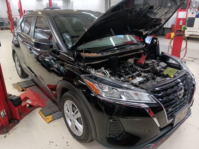 Used 2023 Nissan Kicks S image 6
