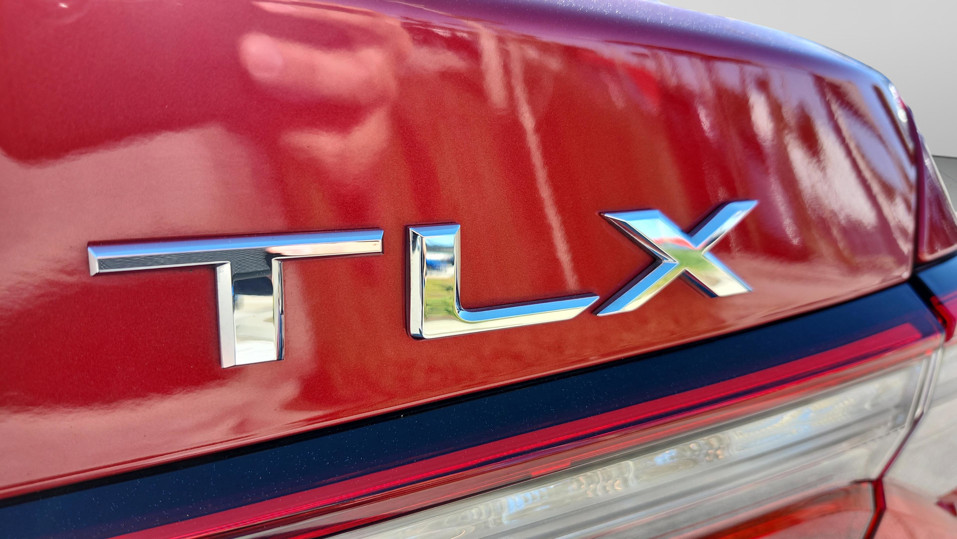 Used 2022 Acura TLX w/ Technology Package image 18