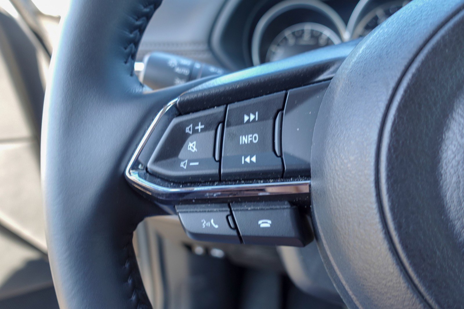 Certified 2025 MAZDA CX-5 AWD 2.5 S w/ Preferred Package image 15