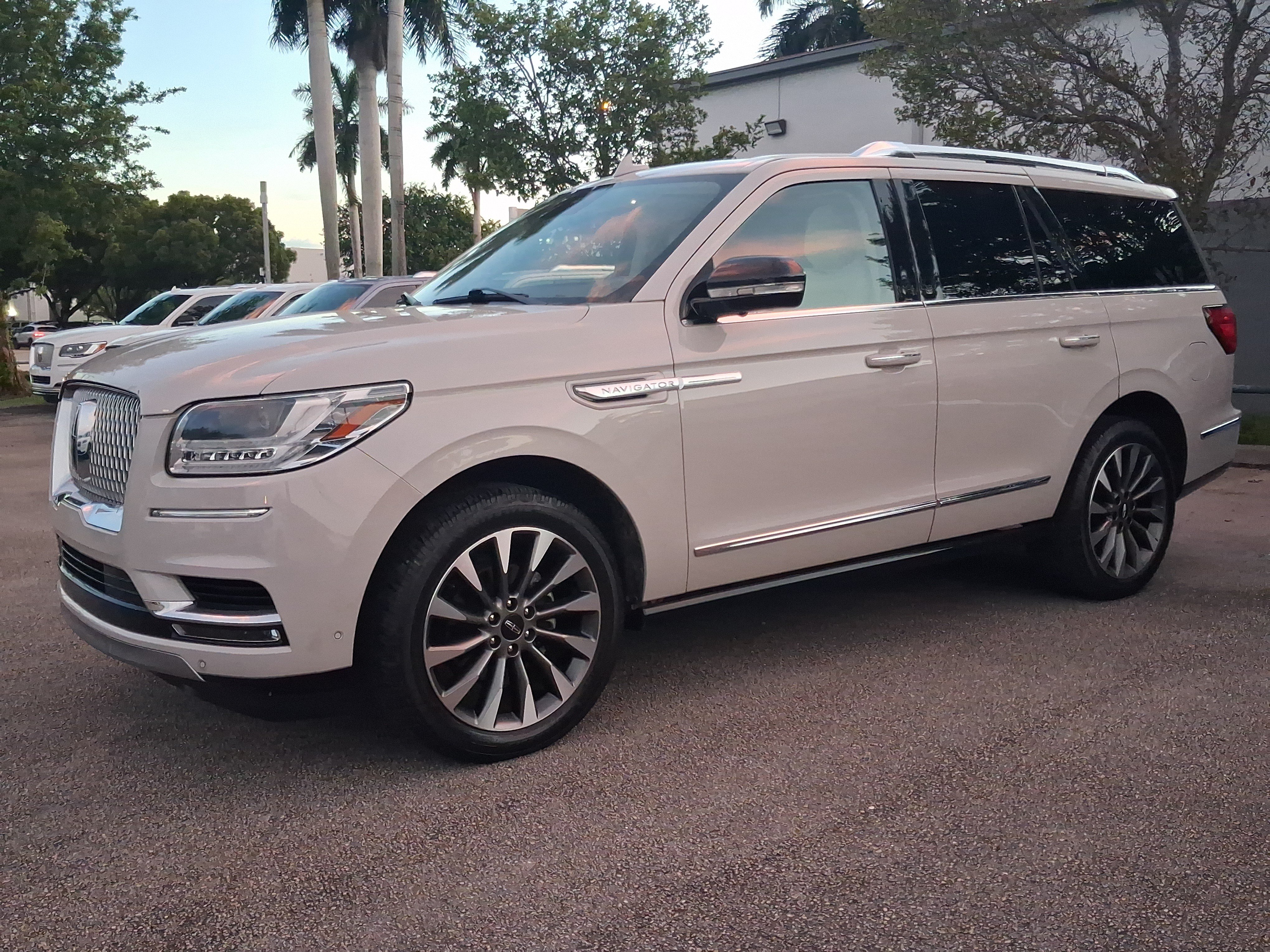 Certified 2021 Lincoln Navigator Reserve RWD image 2