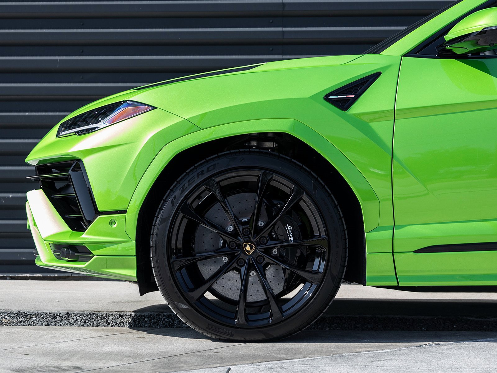 Used 2024 Lamborghini Urus S image 11