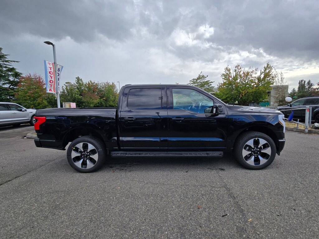 New 2025 Ford F150 Lightning Platinum AWD/4WD image 4