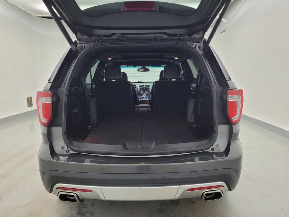 Used 2017 Ford Explorer Platinum AWD/4WD image 29