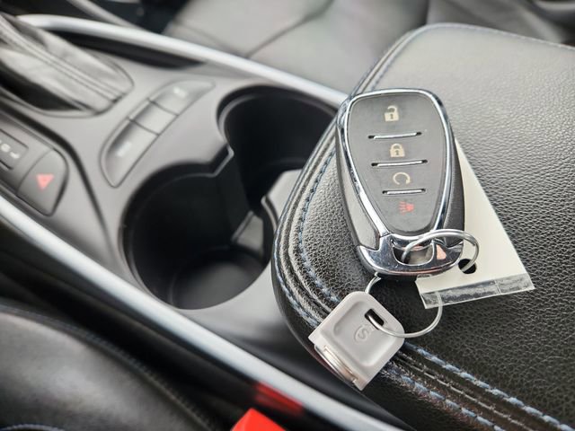 Used 2017 Chevrolet Volt LT w/ Comfort Package image 46