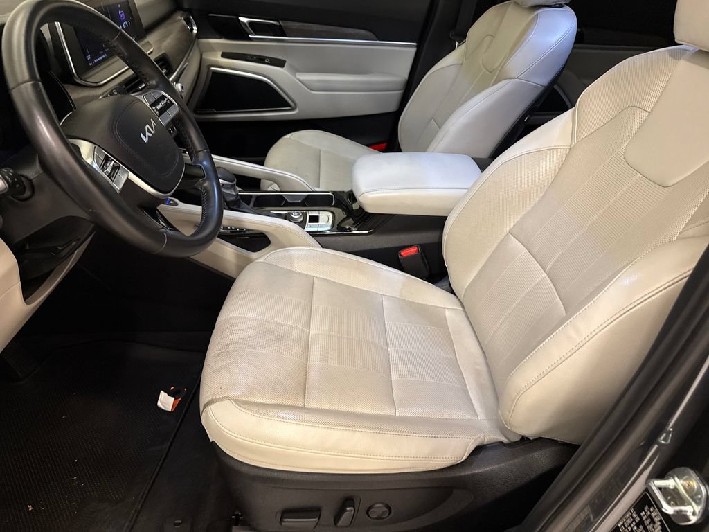 Used 2022 Kia Telluride EX w/ EX Premium Package FWD image 19