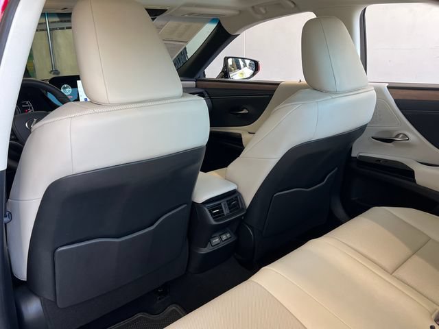 Used 2024 Lexus ES 300h w/ Premium Package FWD image 35