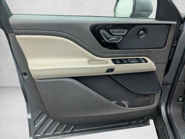 Used 2022 Lincoln Aviator Reserve w/ Equipment Group 201A image 14