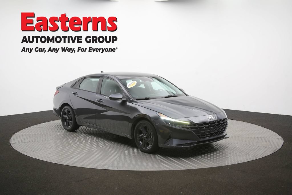 Used 2021 Hyundai Elantra SEL FWD image 48