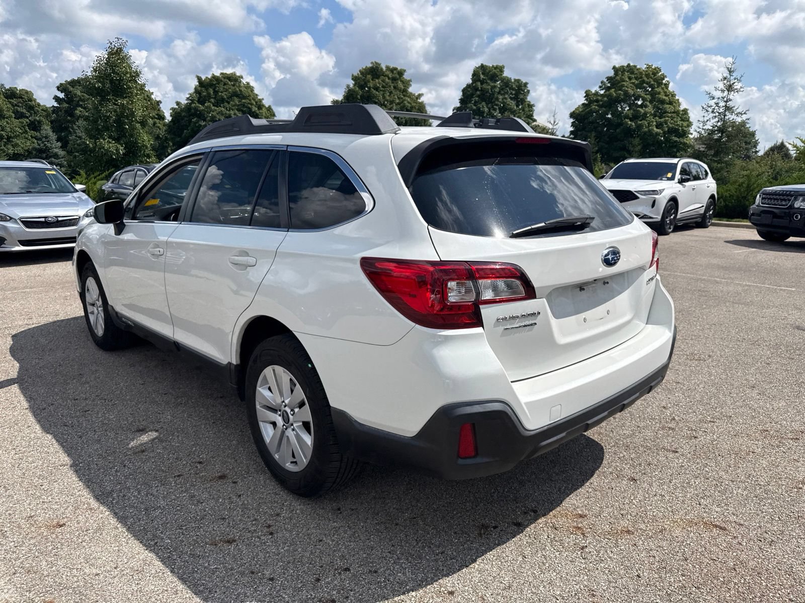 Used 2018 Subaru Outback 2.5i Premium AWD/4WD image 7