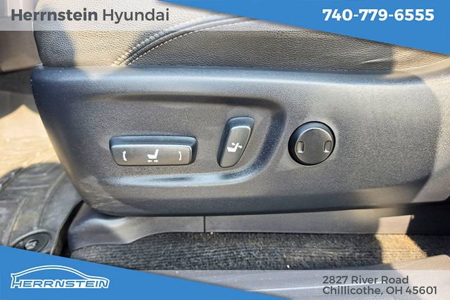 Used 2015 Toyota 4Runner SR5 Premium image 16