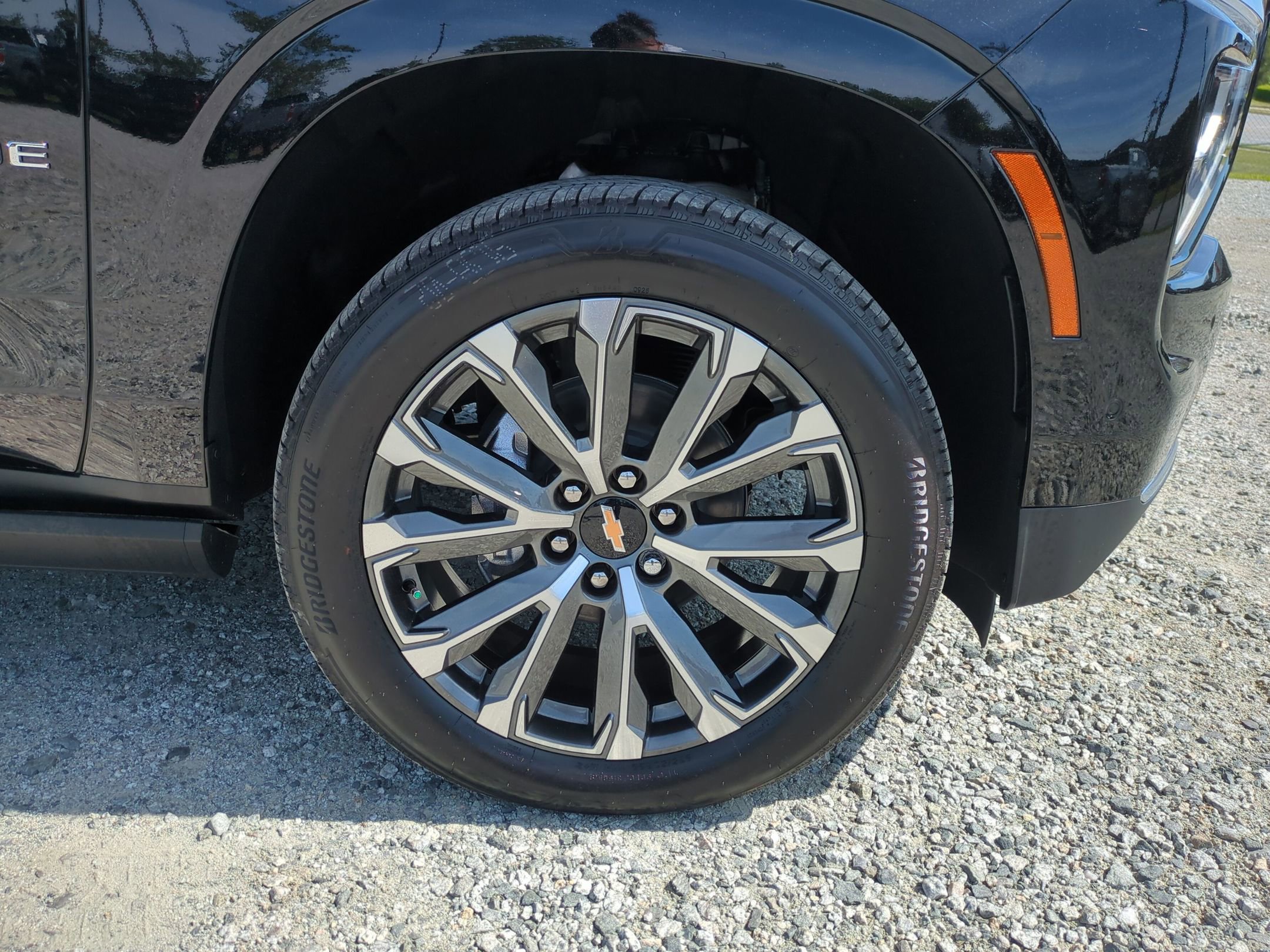 New 2026 Chevrolet Tahoe High Country AWD/4WD image 11
