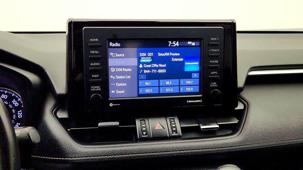 Used 2021 Toyota RAV4 XLE Premium image 18