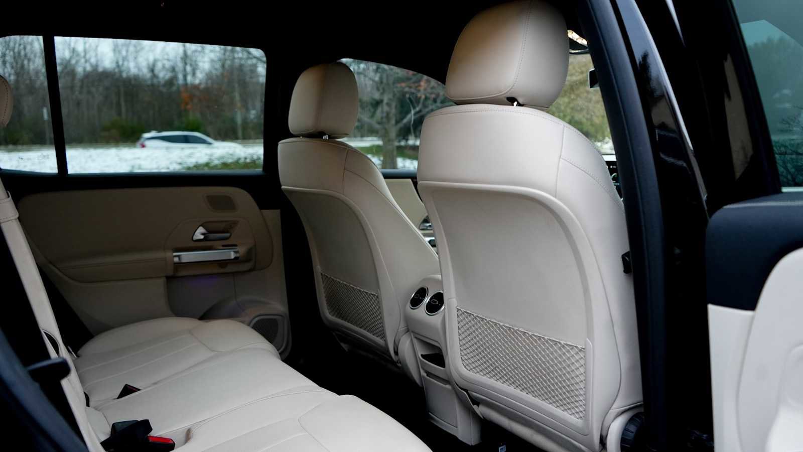 Certified 2022 Mercedes-Benz EQB 300 4MATIC w/ Exclusive Package image 49