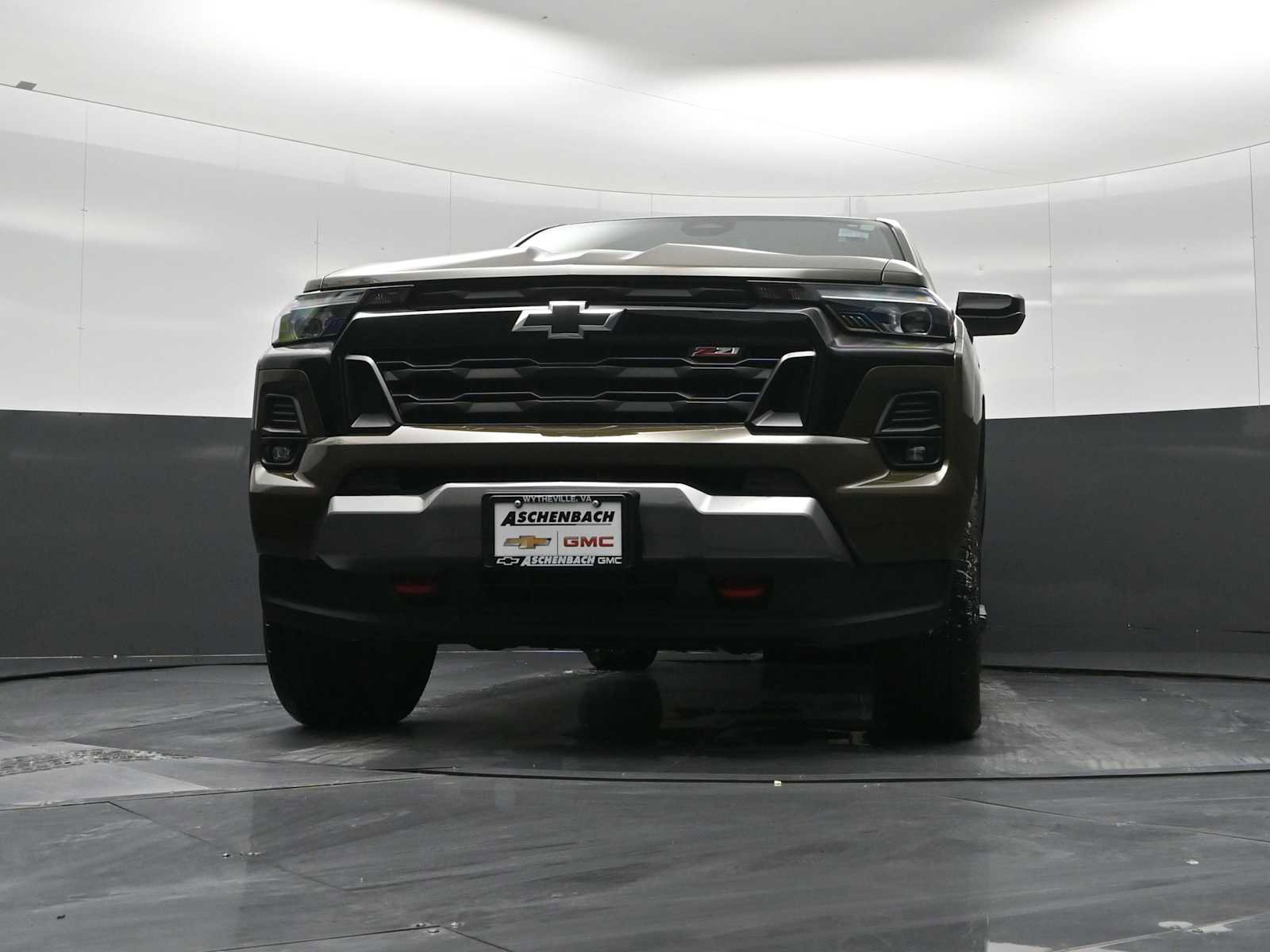 Used 2024 Chevrolet Colorado Z71 w/ Z71 Convenience Package 2 image 20