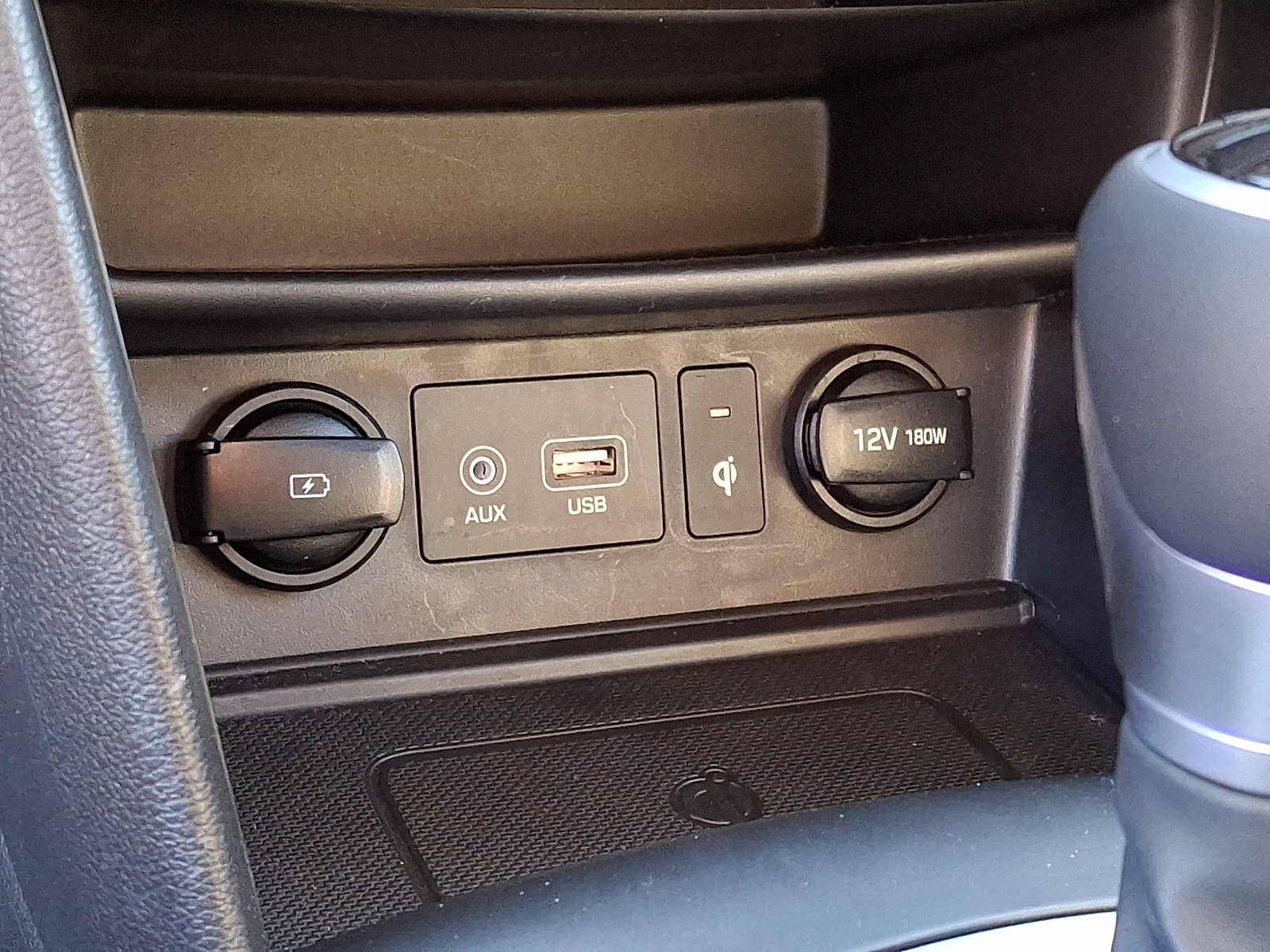 Certified 2021 Hyundai Kona Limited w/ Cargo Package AWD/4WD image 17