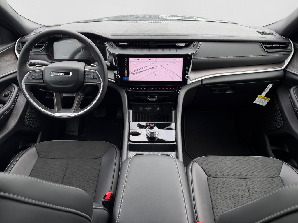 New 2026 Jeep Grand Cherokee Altitude AWD/4WD image 17