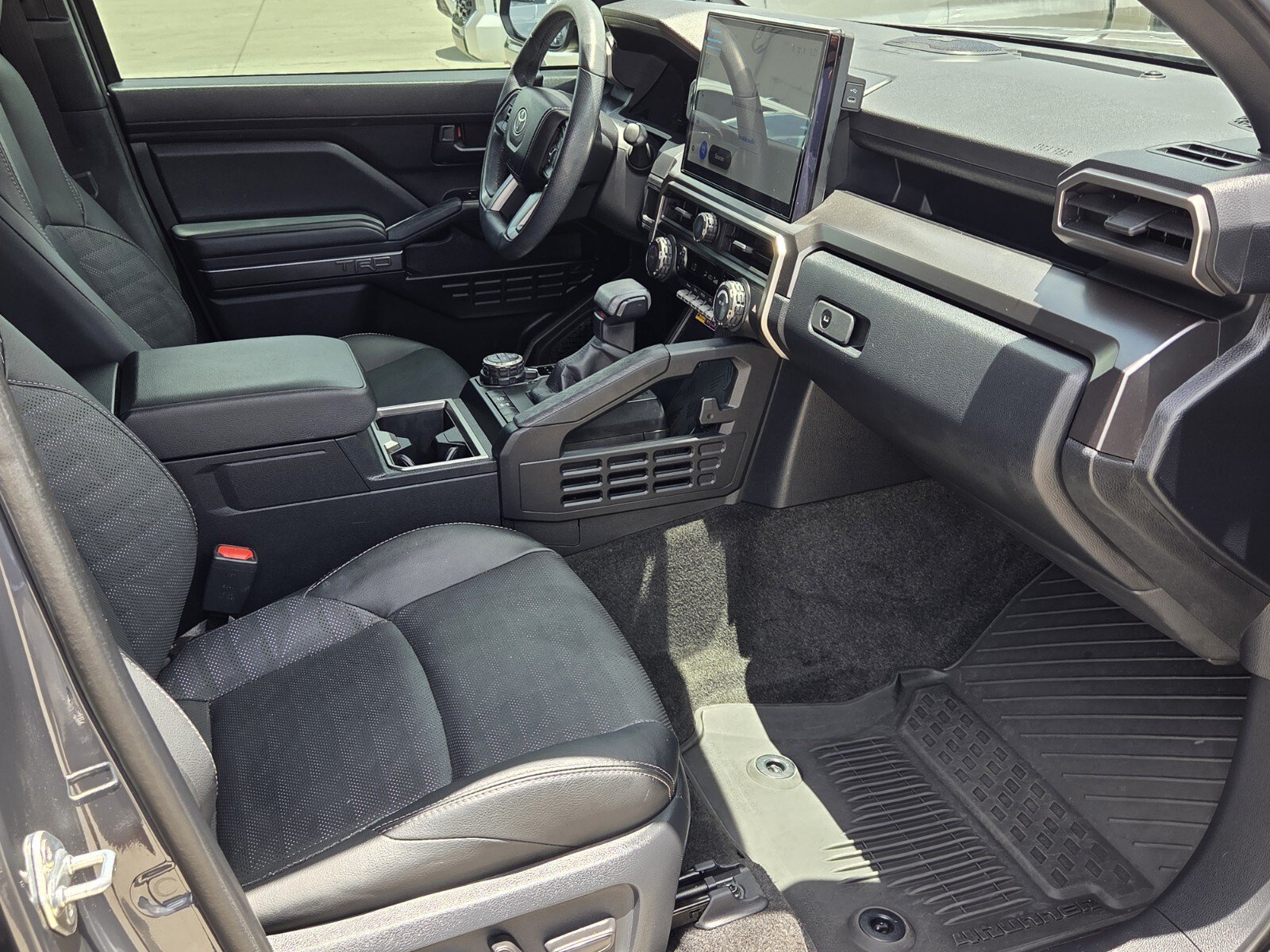 Certified 2025 Toyota 4Runner TRD Off-Road Premium AWD/4WD image 11