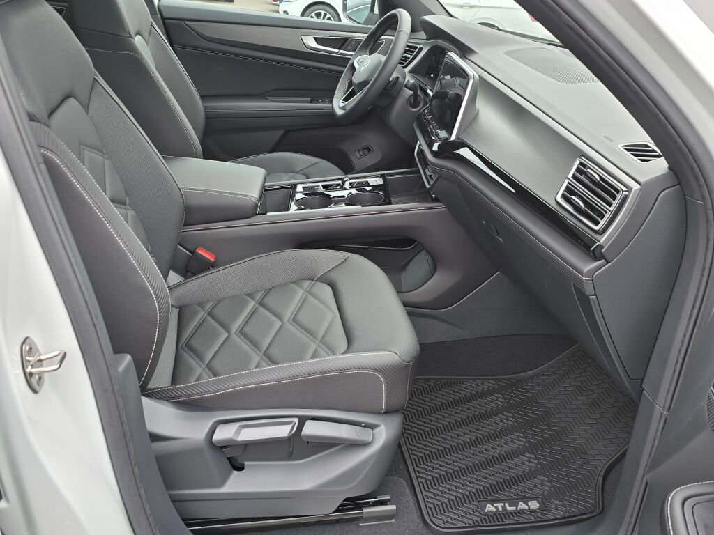 New 2026 Volkswagen Atlas Cross Sport SE AWD/4WD image 40
