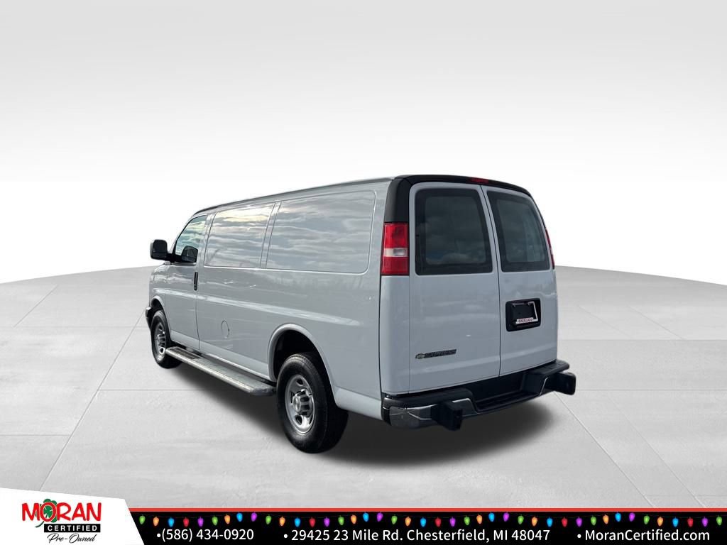 Used 2024 Chevrolet Express 2500 Work Van w/ Driver Convenience Package image 3