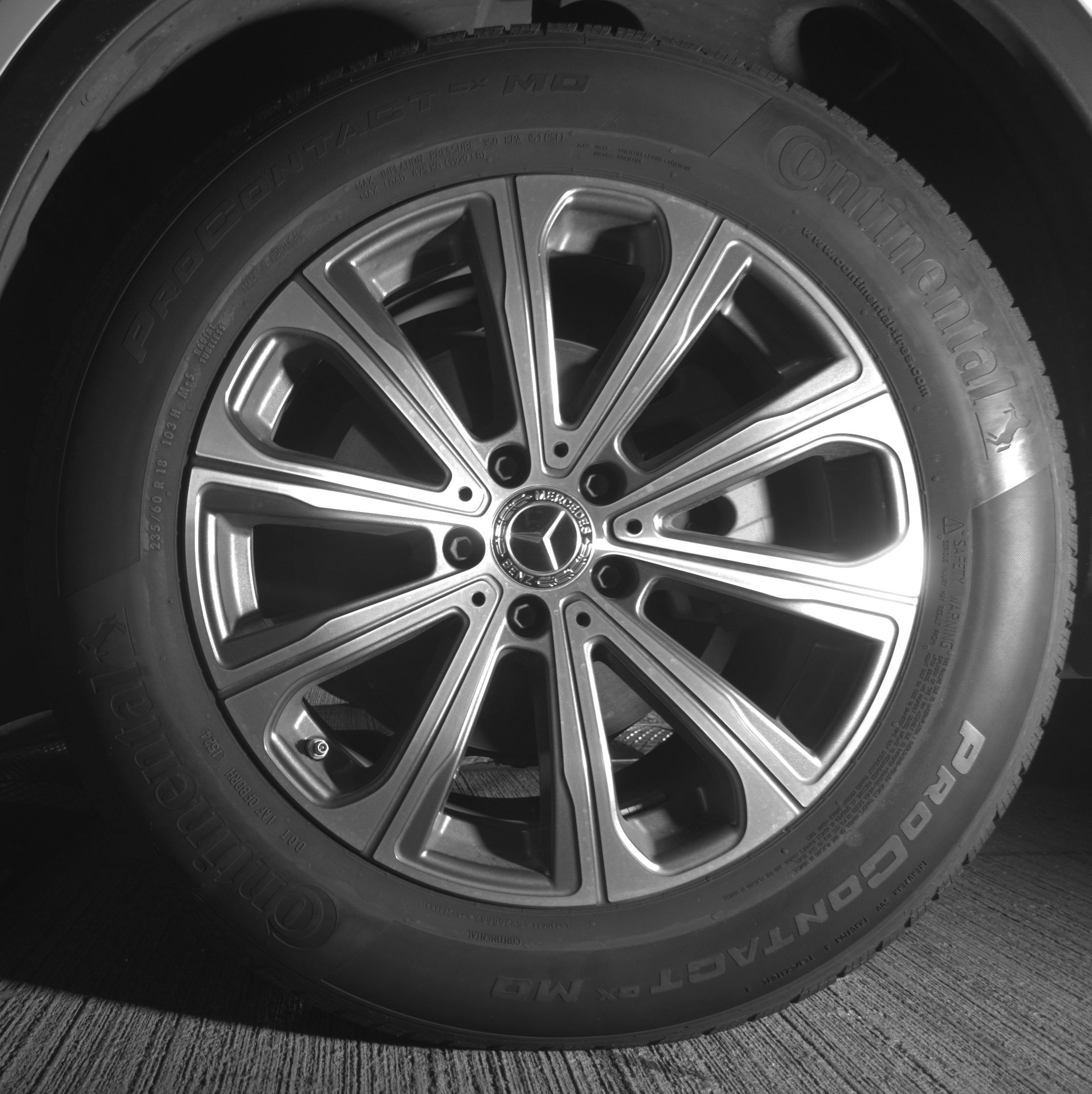 Used 2024 Mercedes-Benz GLC 300 4MATIC image 12