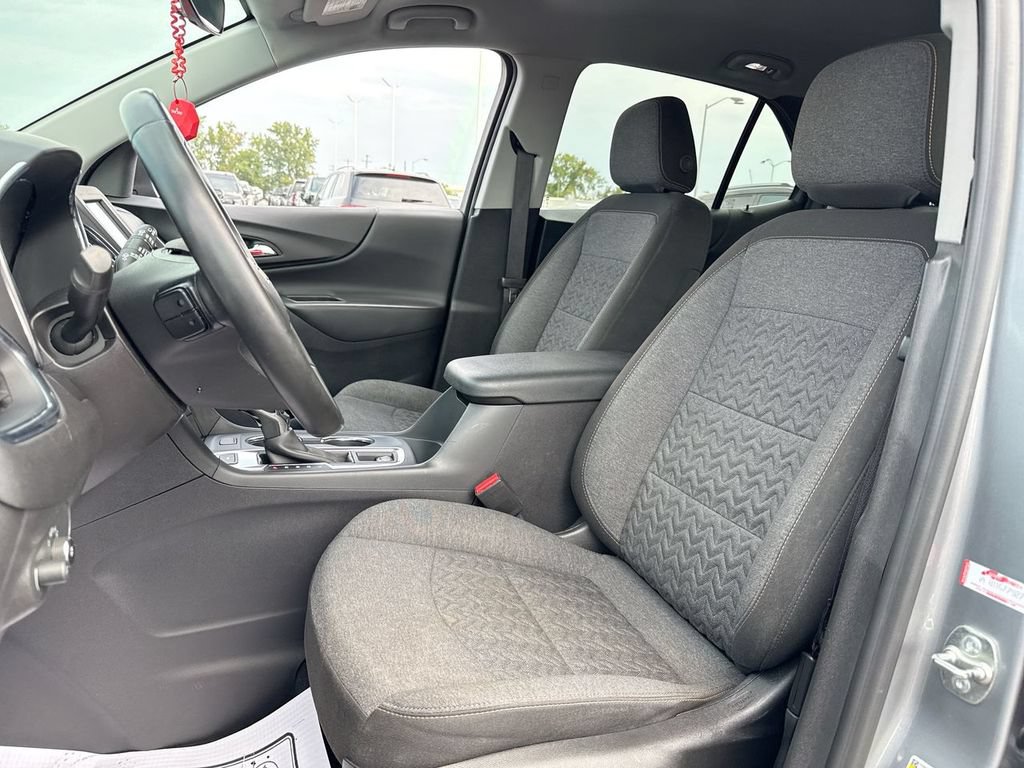 Used 2024 Chevrolet Equinox LT AWD/4WD image 11