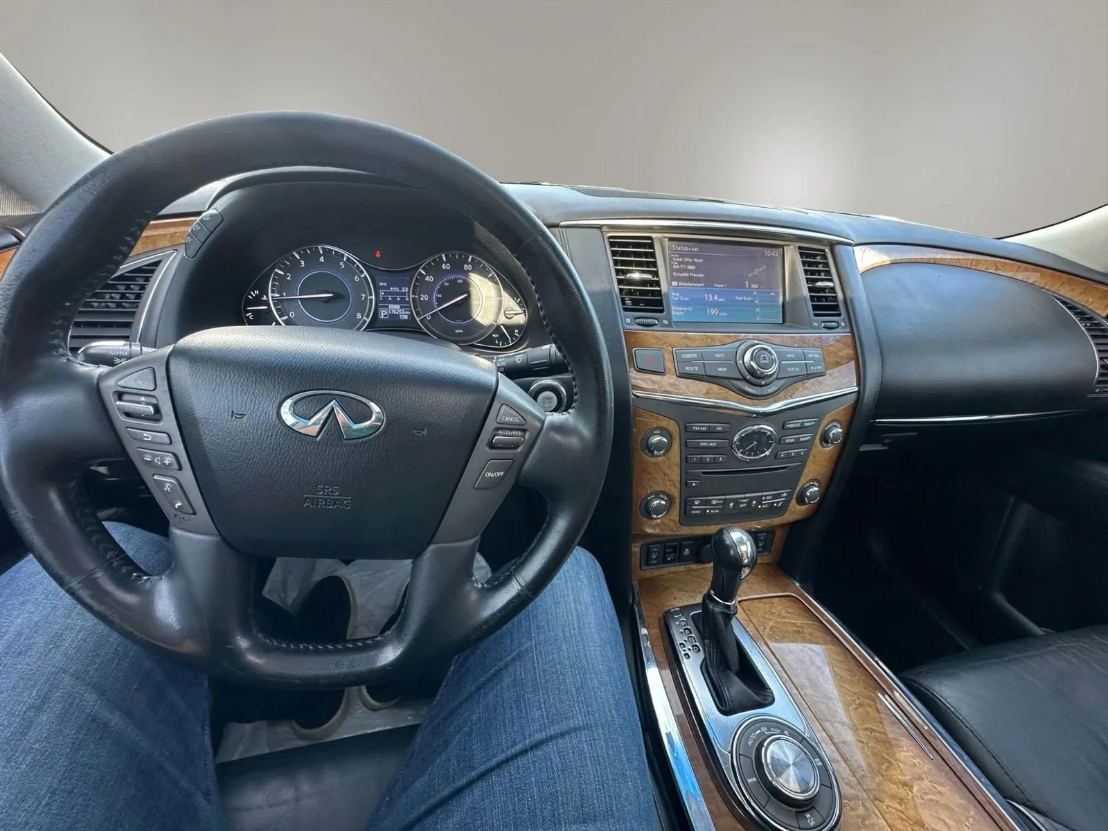 Used 2013 INFINITI QX56 4WD w/ Theater Pkg image 5