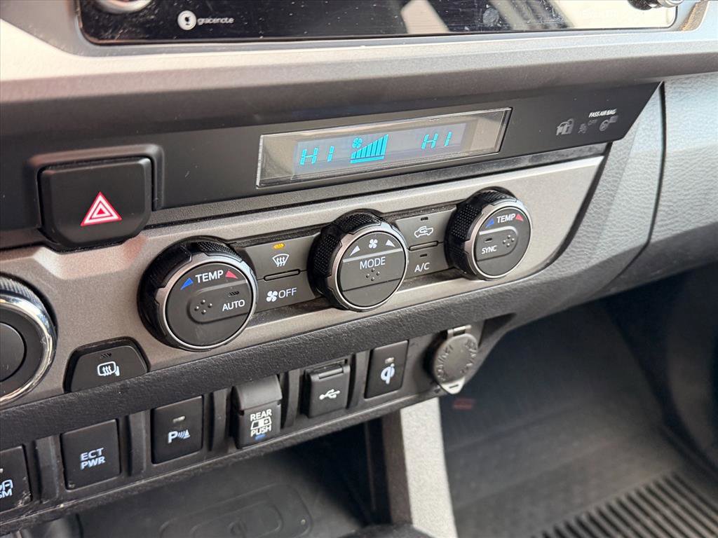 Used 2023 Toyota Tacoma TRD Off-Road w/ Technology Package image 17