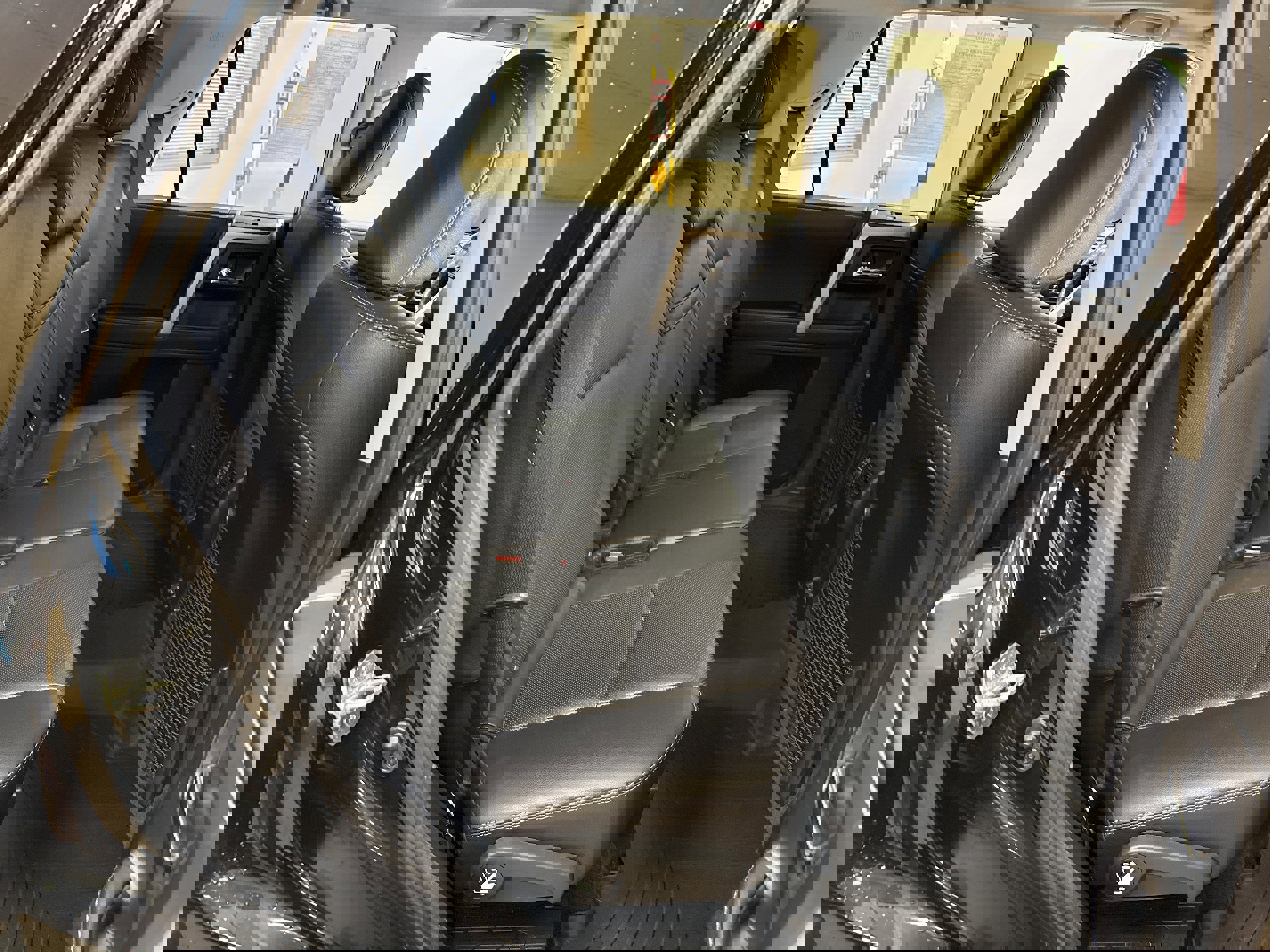 Used 2023 Toyota 4Runner Limited AWD/4WD image 14