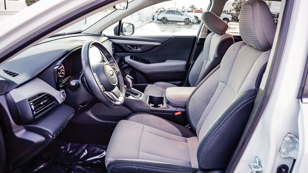 Used 2025 Subaru Outback Premium image 22
