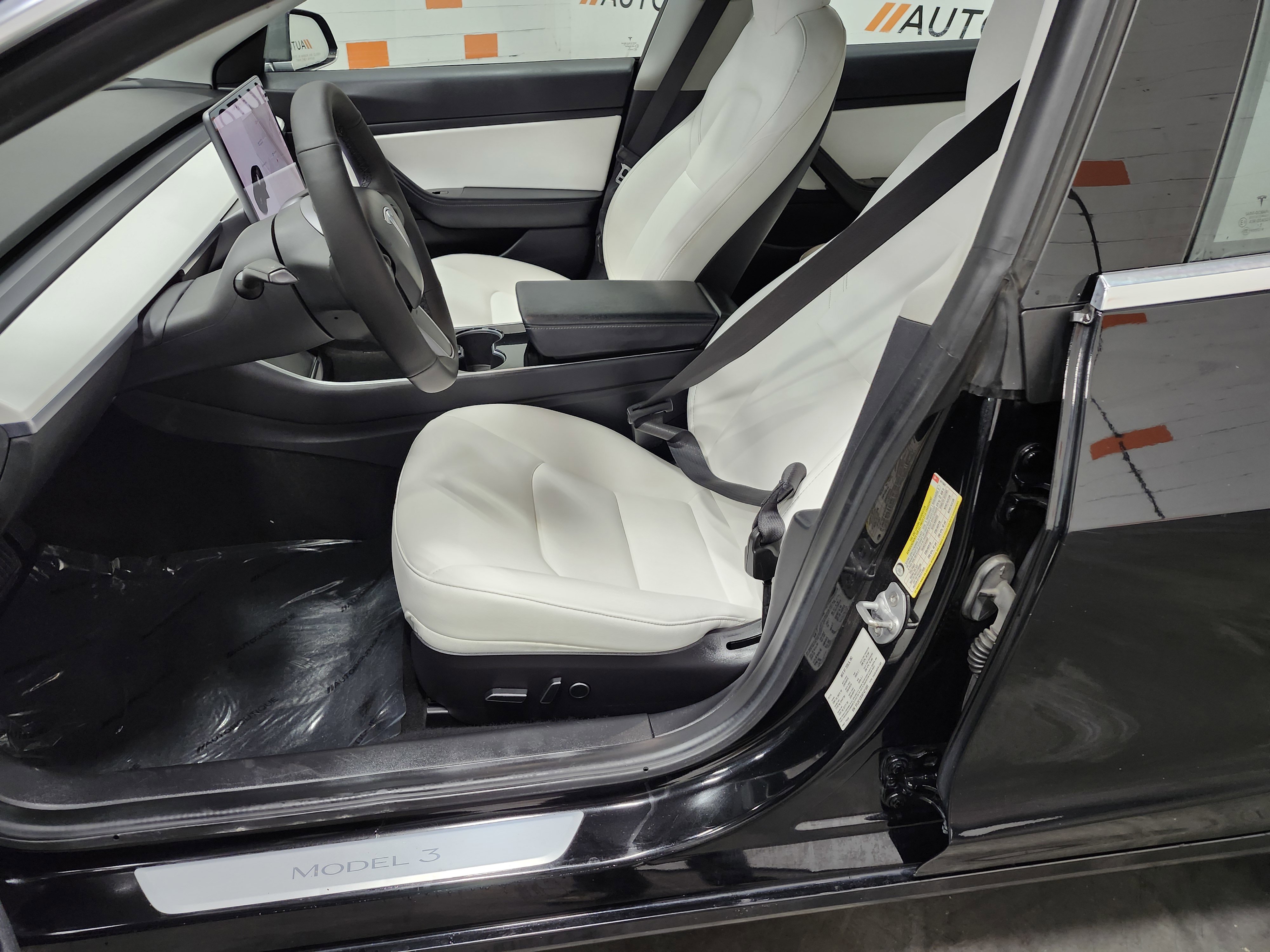 Used 2019 Tesla Model 3 Long Range image 25