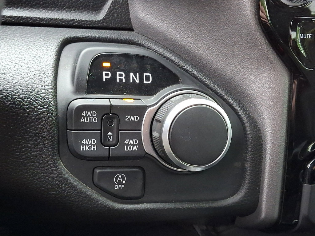 Used 2025 RAM 1500 Big Horn AWD/4WD image 27