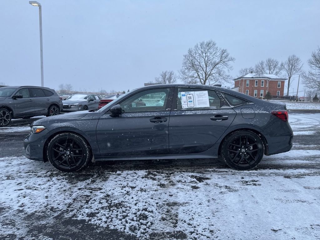 Used 2025 Honda Civic Sport image 4